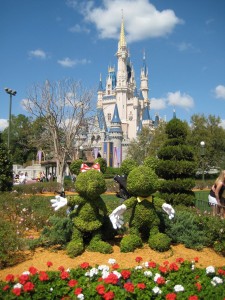 FREE Disney Gift Card with 2013 Disney World Bookings
